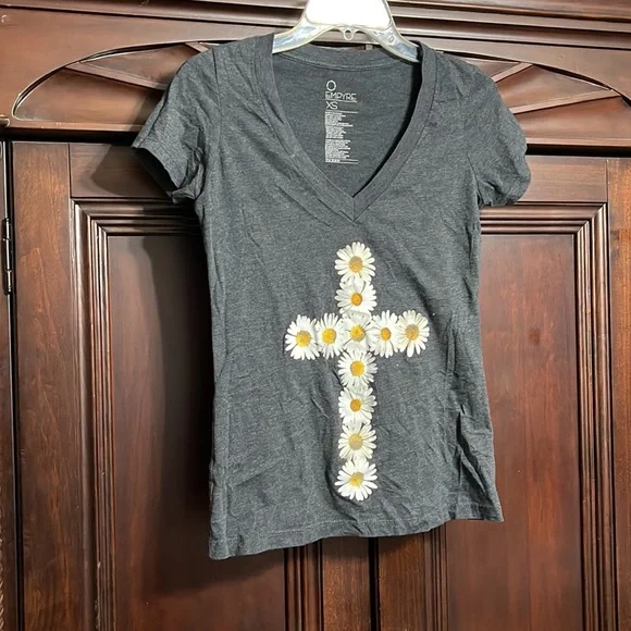 Top - Picture 2 of 5